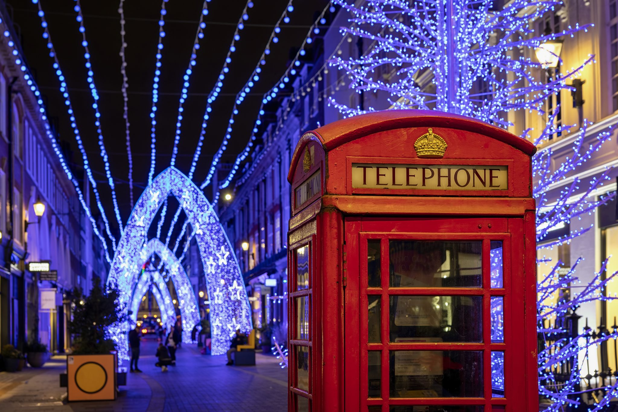 the-best-family-friendly-christmas-activities-in-london-blue-boar-pub